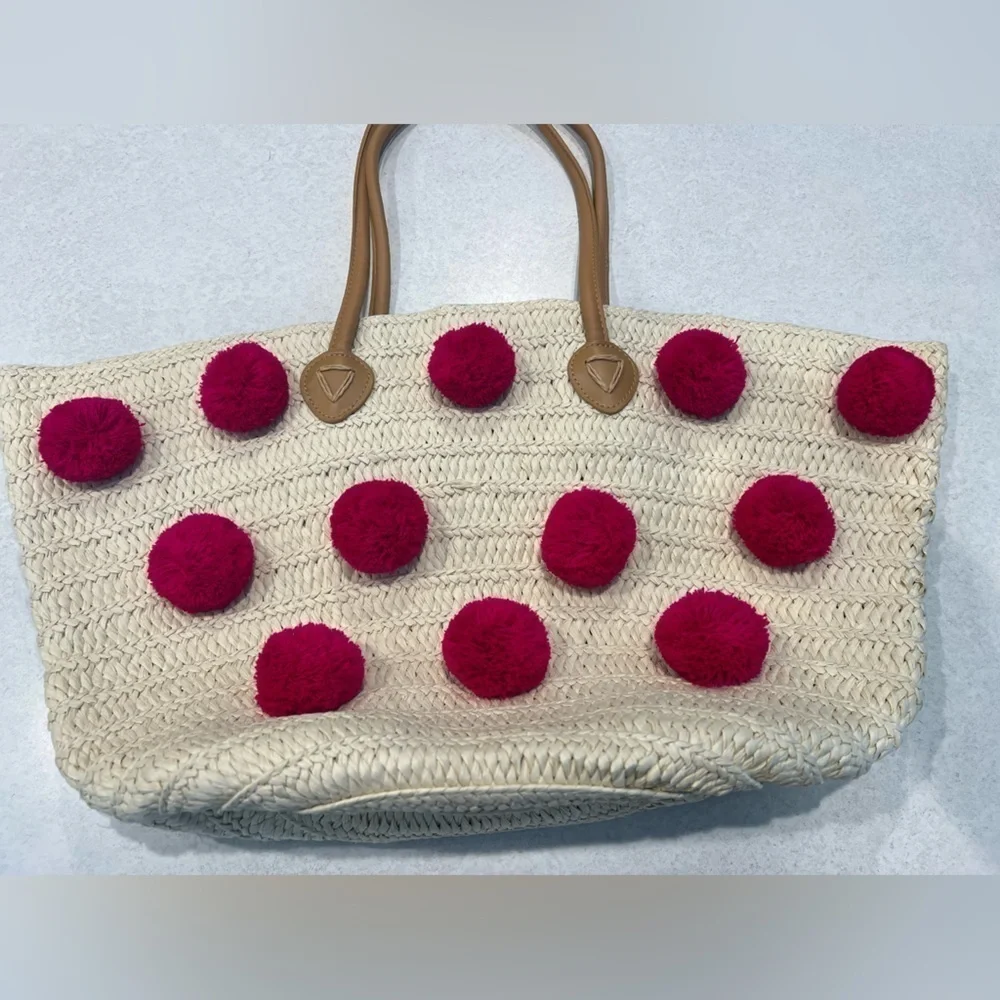 Ani Evry by Shiraleah Cream Beach Tote With Cute Fuchsia Color Poms